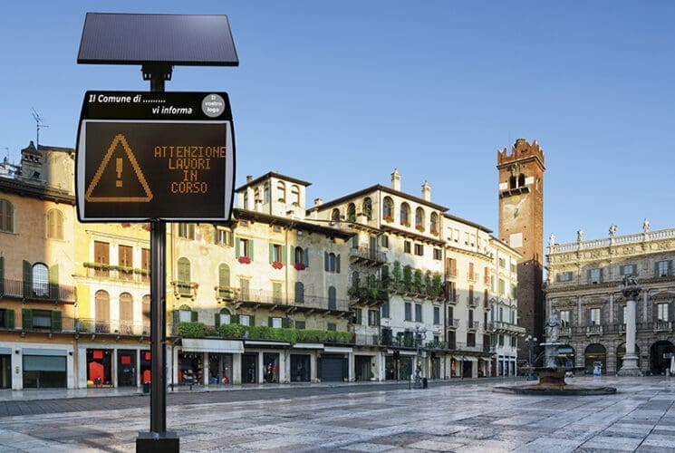 Elancity - Evocity il display informativi per comunicare in modo efficace e in tempo reale con i cittadini - IT
